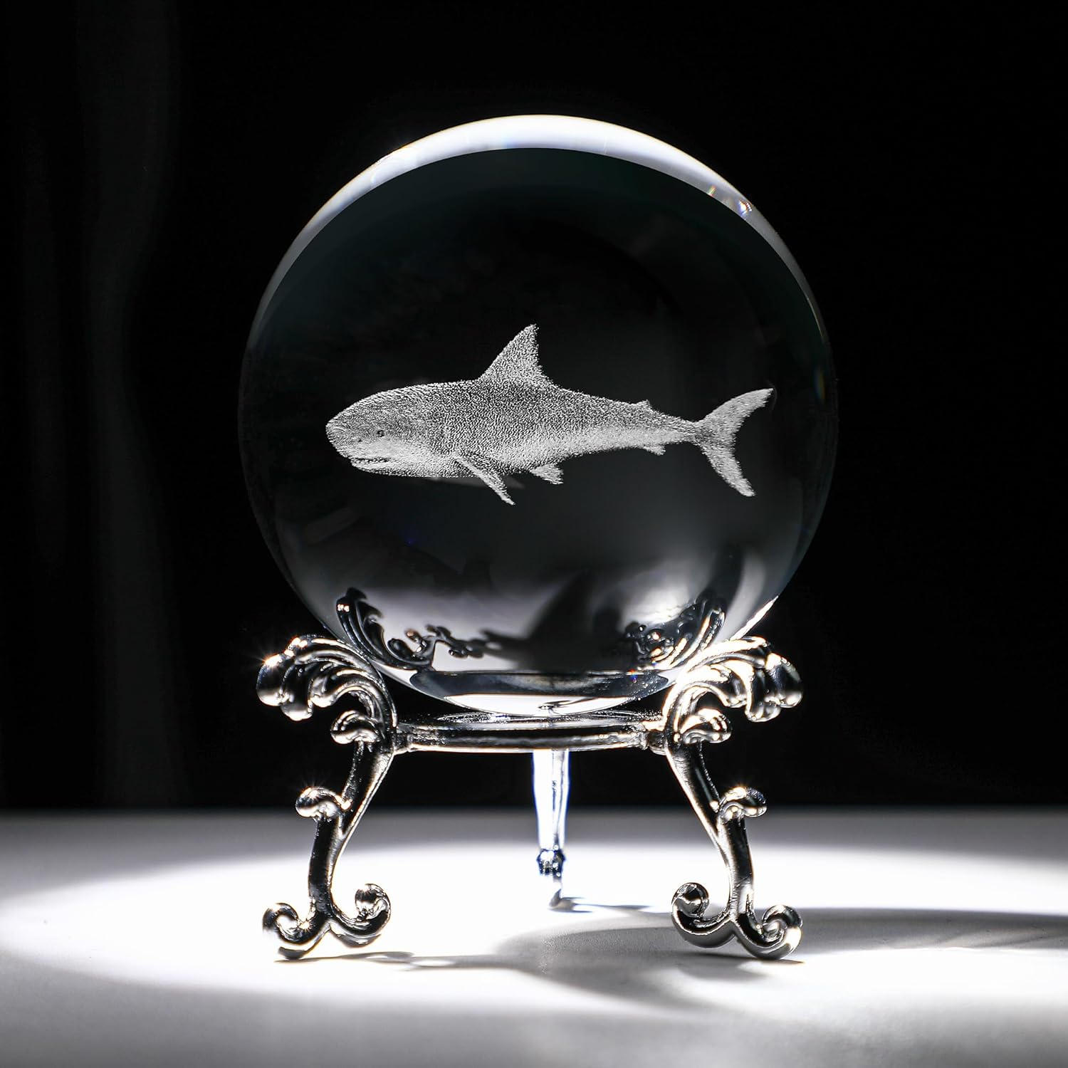 HDCRYSTALGIFTS 3D Shark Crystal Ball 60Mm Glass Sea Animal Figurines Decorative Ball Ornaments Shark Gifts for Friends Women Shark Lovers