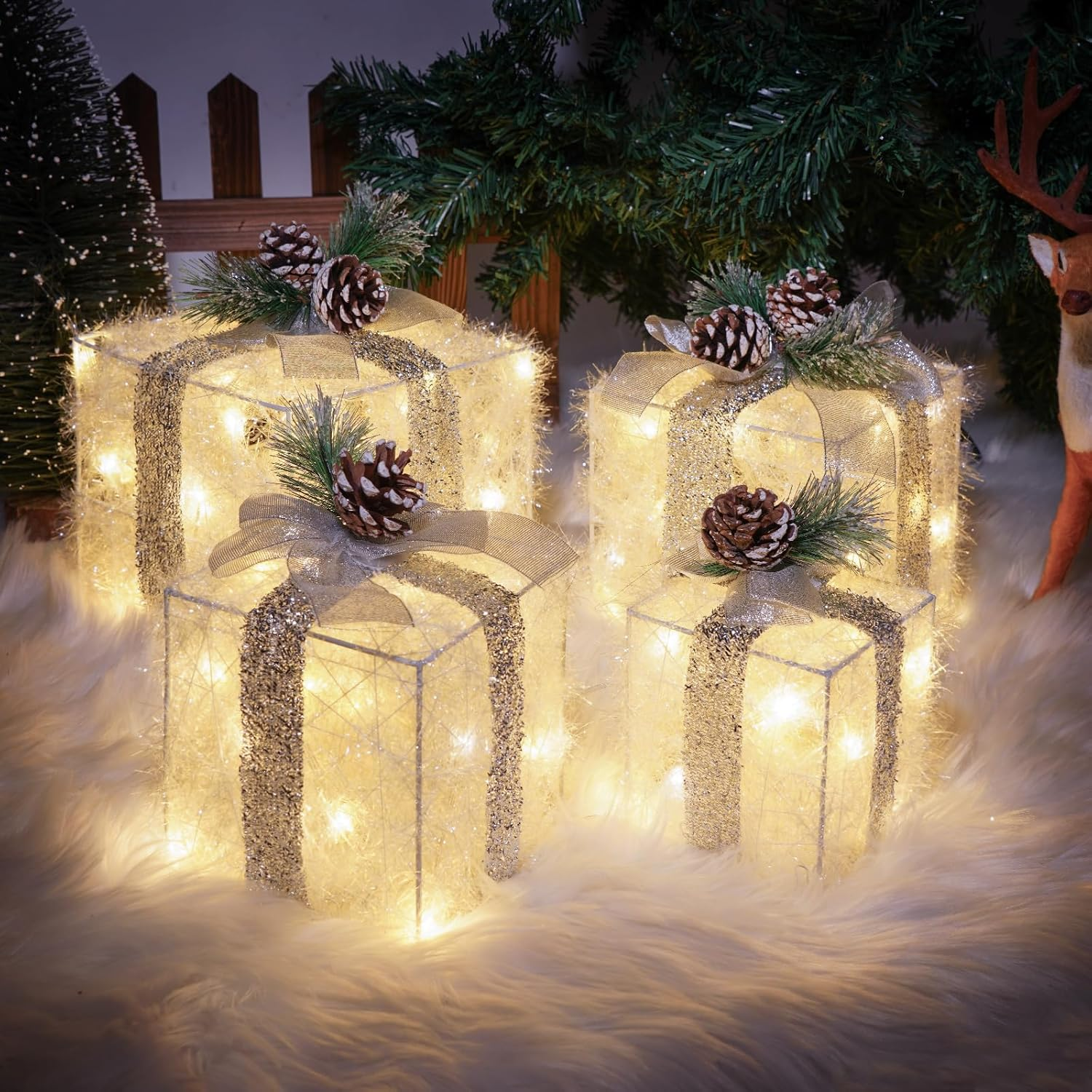 Set of 4 Christmas Lighted Gift Boxes, Pre-Lit Light up Present Set with Different Sizes for Holiday Indoor Outdoor Decorations - Battery Operated(Warm White)