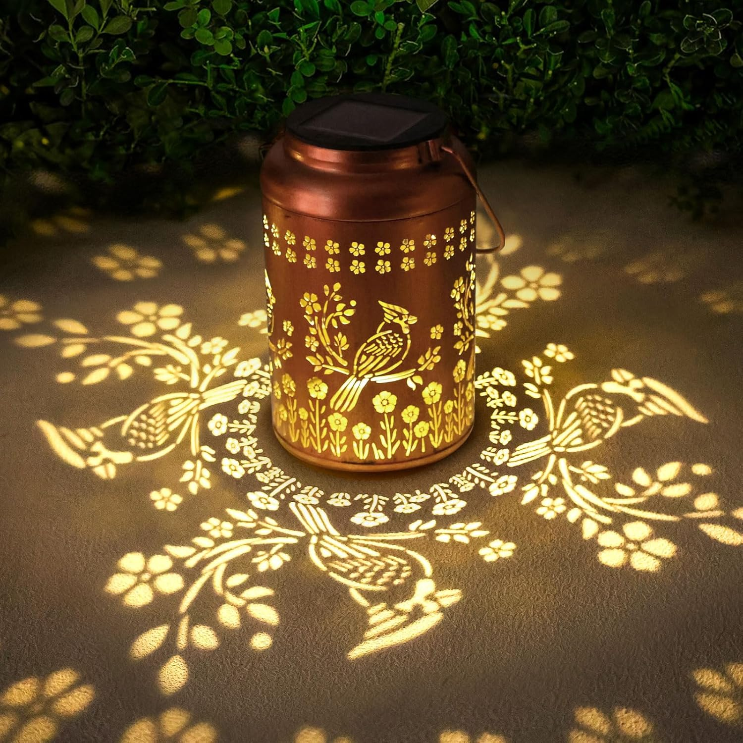 Cardinal Solar Lanterns Outdoor Waterproof Garden Decor,Christmas Gifts for Women Men Mom Grandma Cardinal Hanging Solar Lights Metal Bird Decorative Lantern for Yard, Patio, Lawn,Pathway, Landscape