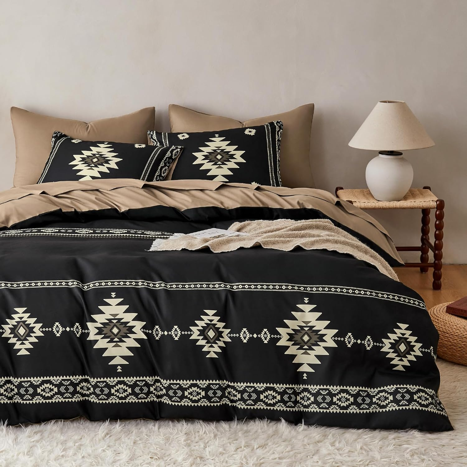 - Western Comforter Set, Boho Southwestern Farmhouse Style with Aztec Diamond Geometric Pattern, Soft Lightweight Bedding, 3 Pieces, Black Brown, King Size