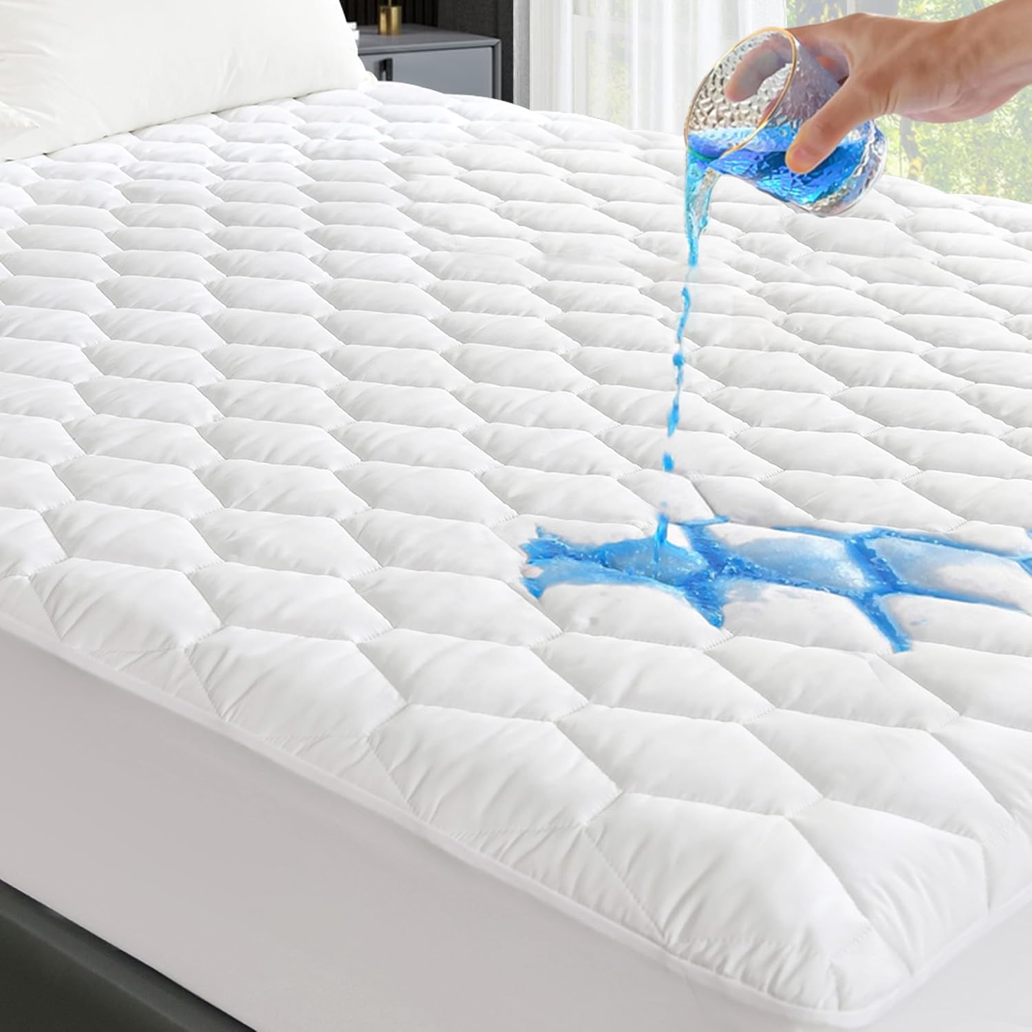 Queen Mattress Protector Waterproof, 100% Waterproof Quilted Fitted Mattress Pad, Noiseless Hollow Cotton Mattress Cover, Fits up to 21