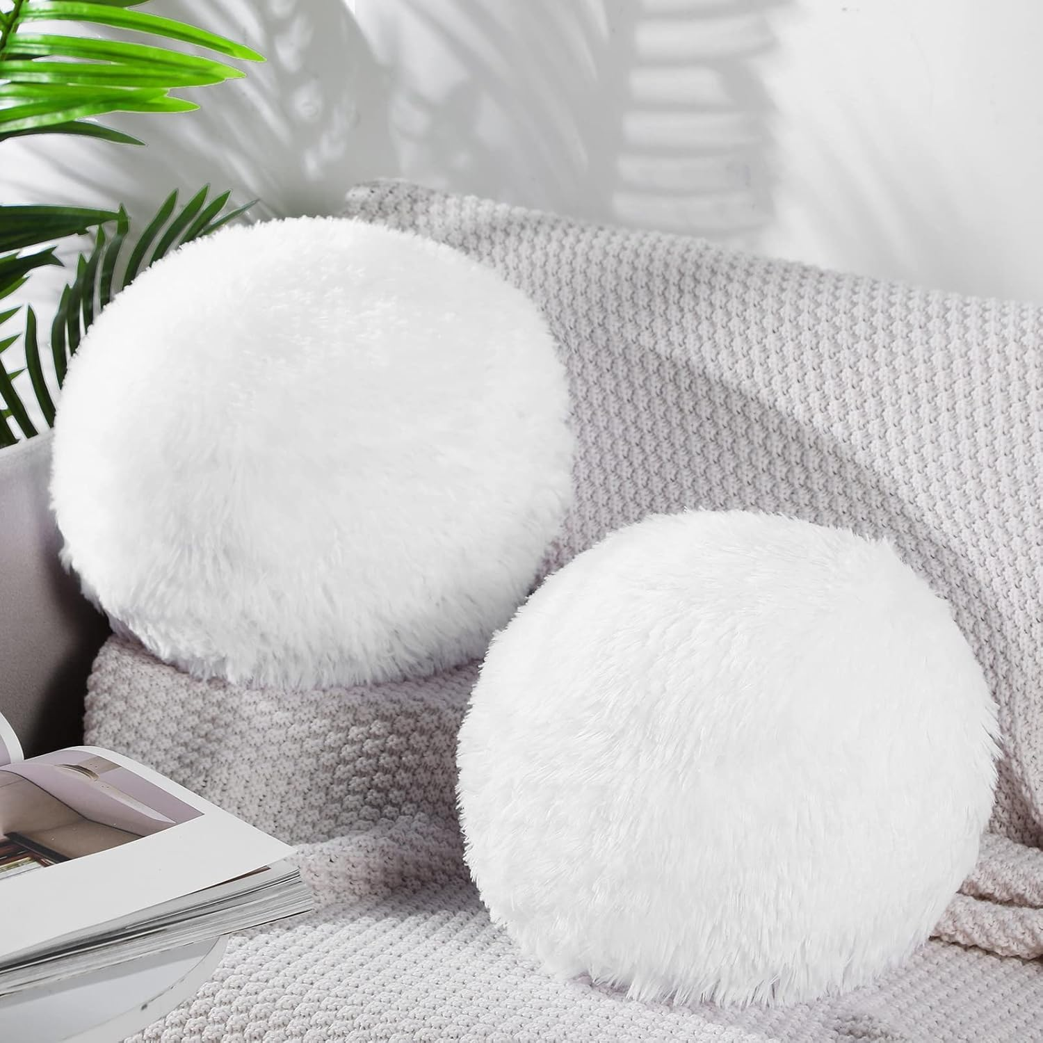 2 Pieces round Plush Ball Throw Pillow Soft Circle Decorative Spherical Fuzzy Pillows 10 Inch for Bedroom Living Room Office School Couch Chair Bed Decorations(White)