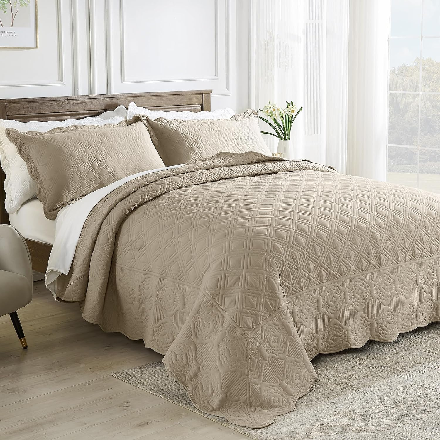 Alaskan King Bedspread Set 132x120 Oversized Quilt Coverlet Beige w Shams