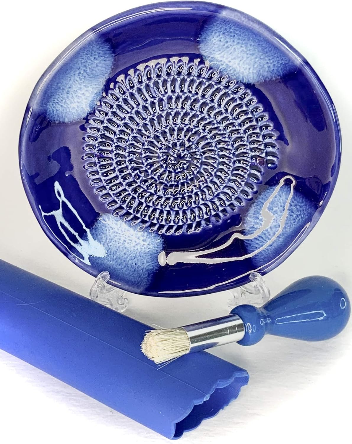 , All-In-One Premium Ceramic Garlic Grater Plate 4-Piece Set - Blue Cross Glazed Design and Style - for Garlic, Ginger, Chocolate, and More! - Comes with 5.25