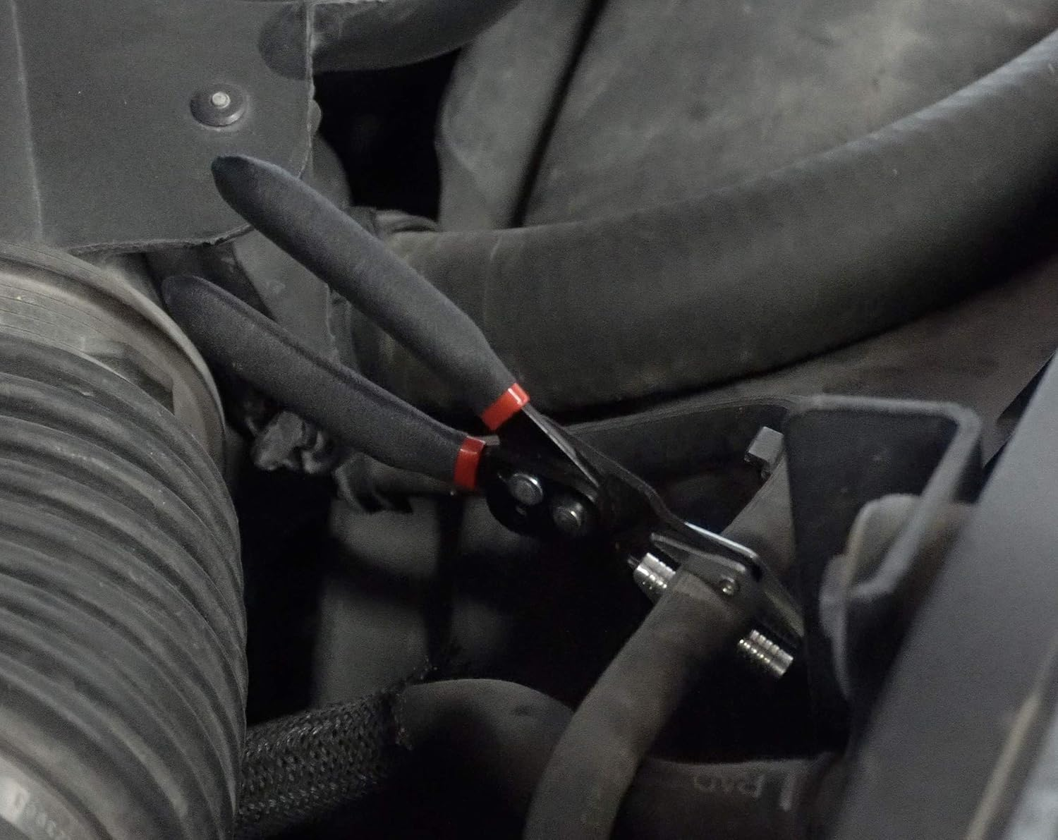 Lisle 67500 Small Hose Pinch-off Pliers - Picture 3 of 14