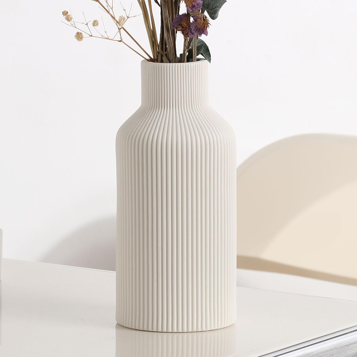 White Ceramic Flower Vase,Minimalist Modern Home Decoration,Small Pampas Grass Vases for Decor,Table,Shelf Bookshelf Decorative,Mantel,Entryway Decor and Centerpieces(8 In)