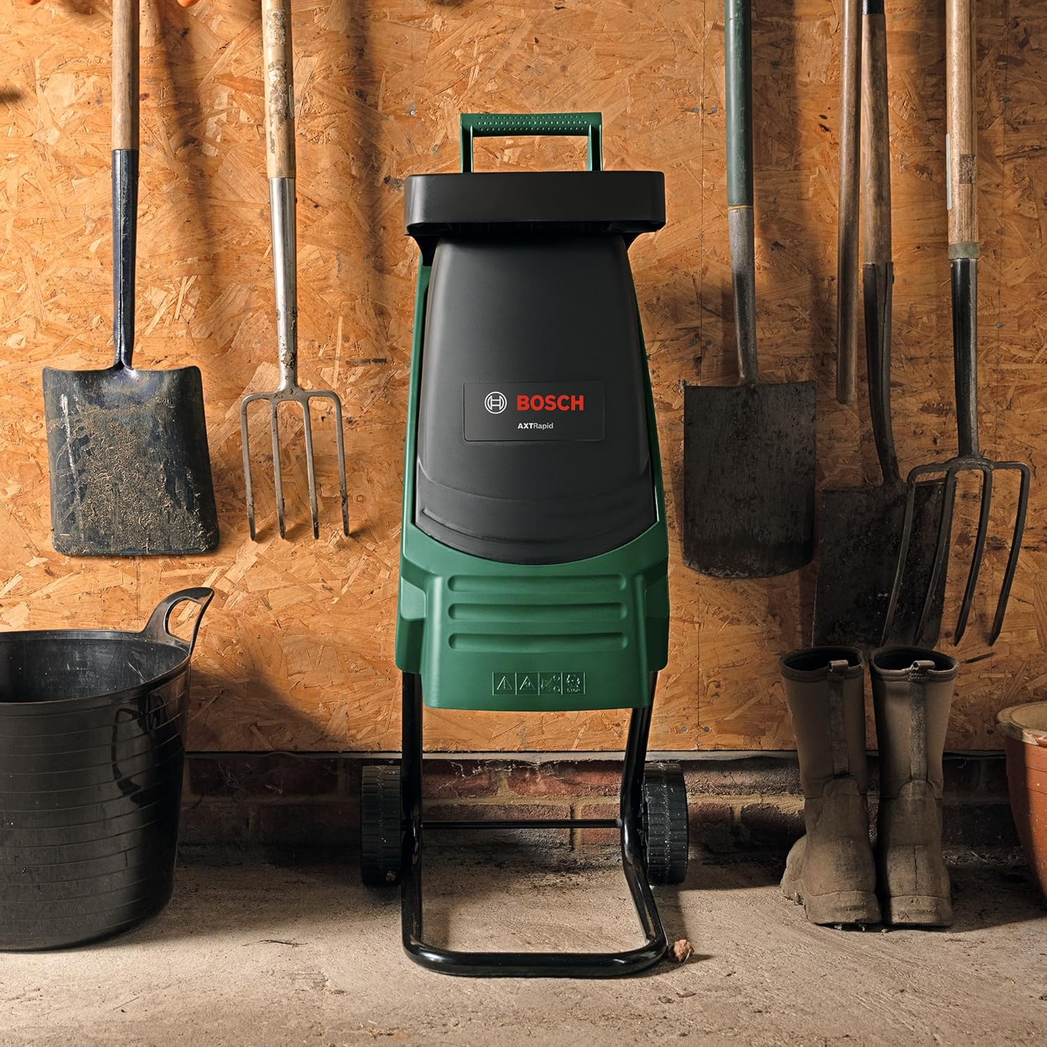 Bosch 2200W Corded Electric Rapid Garden Shredder Chipper Mulcher (AXT Rapid ... - Picture 11 of 13