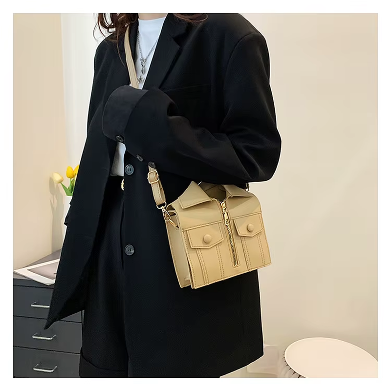 2025 New Women'S Retro Design Handheld One Shoulder Crossbody Bag Fashionable Simple Style Durable PU Material Lady Pattern