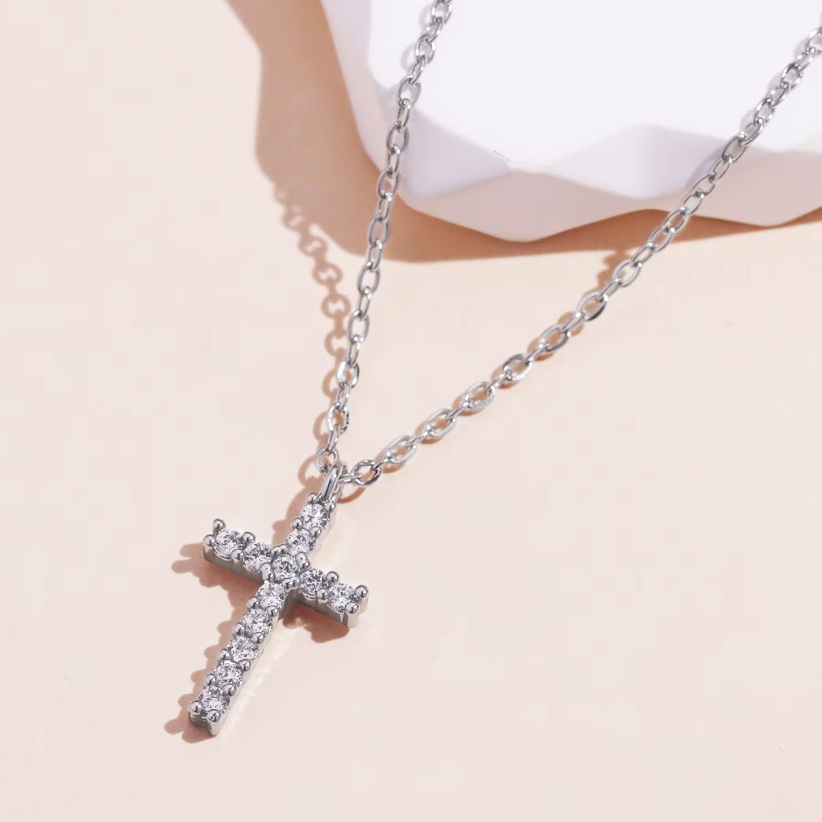 Fashion Zircon Inlaid Cross Necklace Pendant Jewelry for Women Gold Color Long Clavicle Chain Necklaces