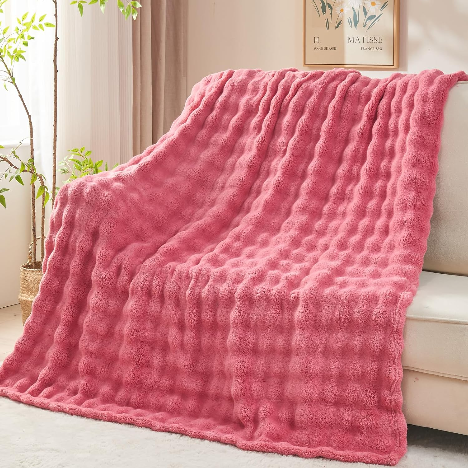 NEWCOSPLAY Throw Blanket for Couch Coral Pink Super Soft Flannel Fleece 3D Bubb