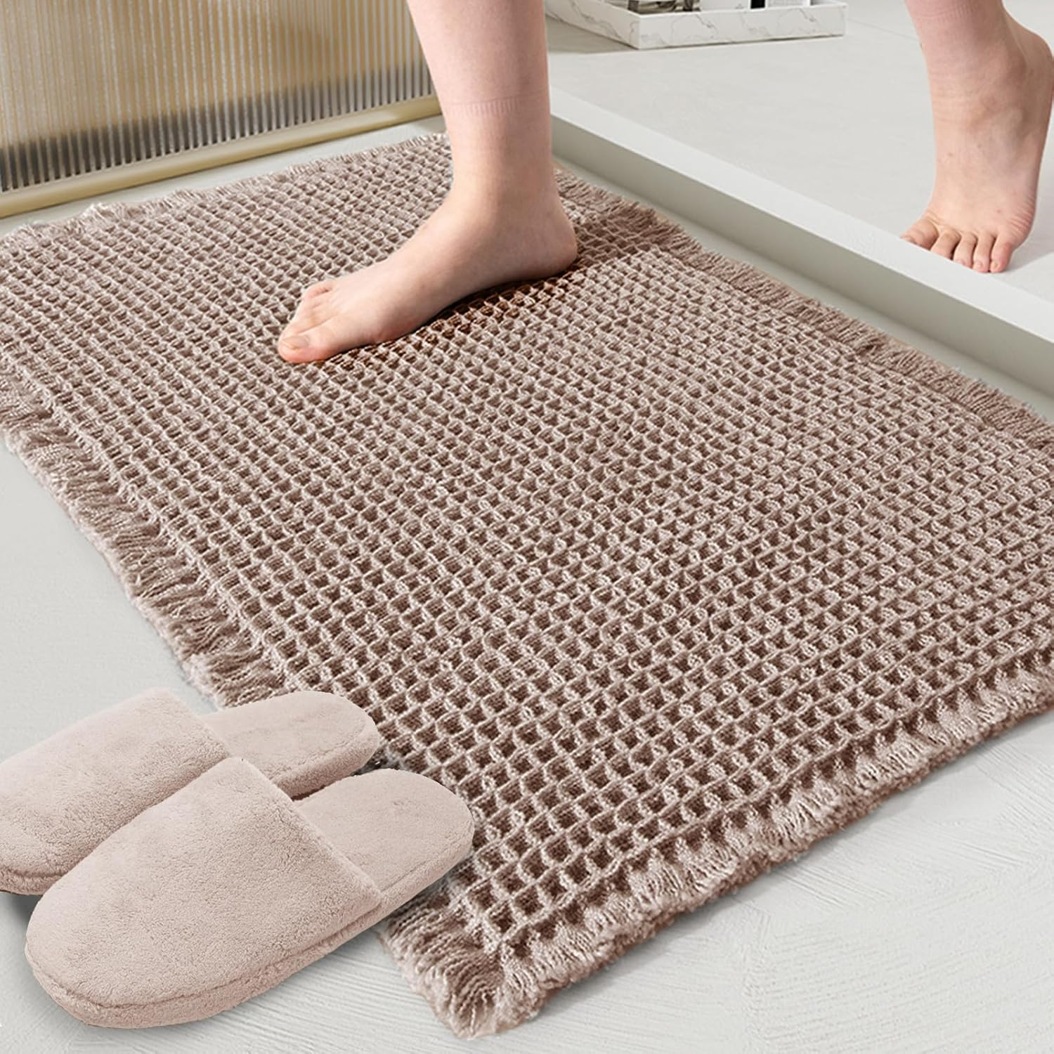 Tan Waffle Bath Mat,Super Absorbent Non Slip Bathroom Rug,Brown 18x30inch,Machine Washable Ultra Soft Floor Mats