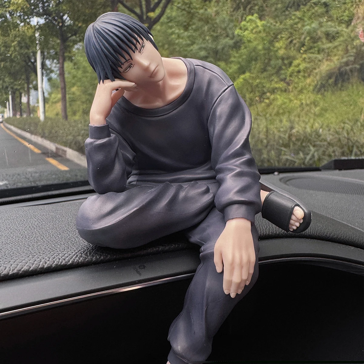 Anime JJK Figures Toji Fushiguro Sitting Pose Model Action Figure Toy Toji Doll