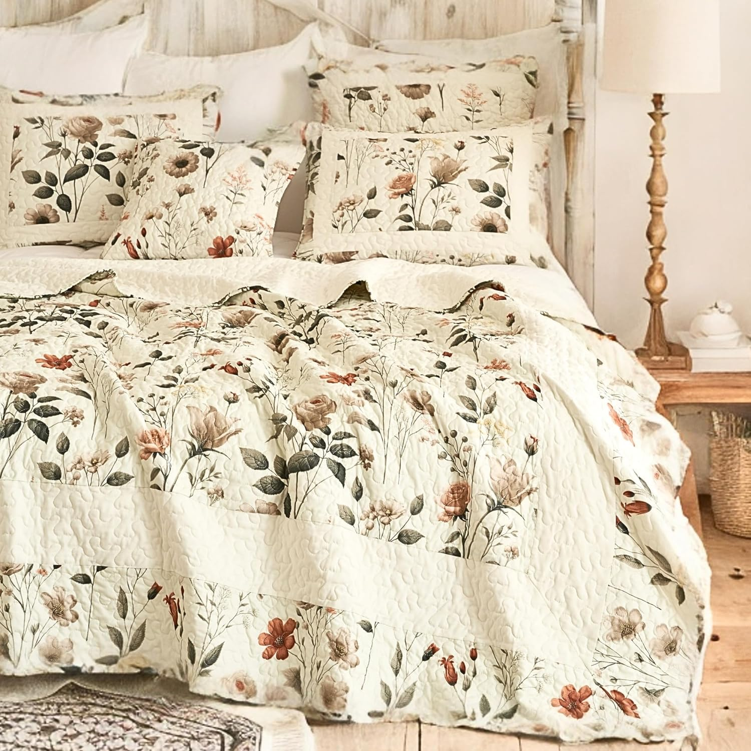 Dadalogy Enchanted Meadow Quilt Set - Victoria Garden Delicate Floral Symphony in Beige, Rose, and Soft Green, Luxuriously Soft Quilted Bedspread Set (Twin Size)