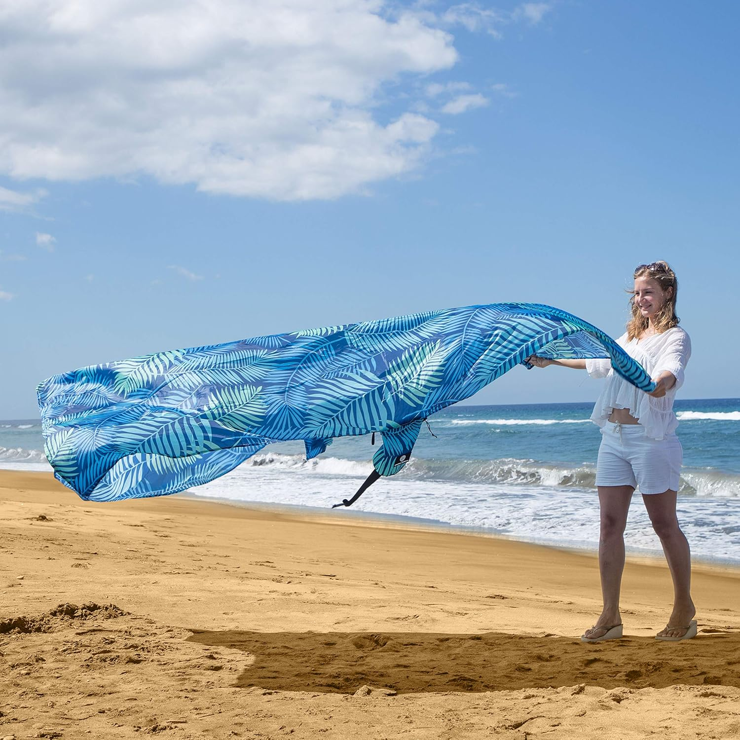 URBANECO OUTDOORS Lightweight Beach Blanket - Oversized 107" x 77" Waterproof... - Picture 8 of 16