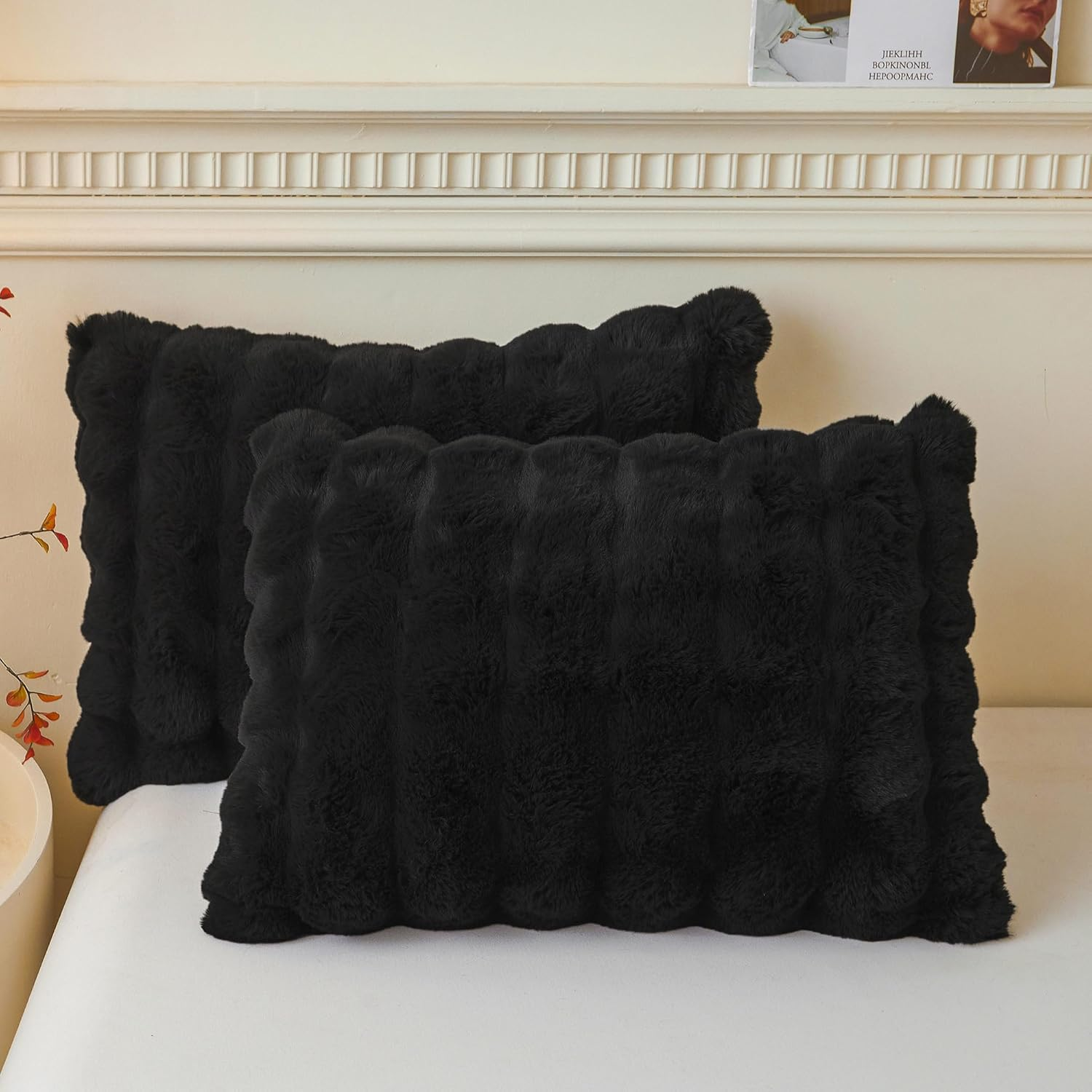 2 Pack Fluffy Faux Rabbit Fur Pillow Cases, Luxury Soft Plush Shaggy Bubble Pillowcases Standard Size with Zipper Closure, Furry Fuzzy Long Pillow Shams for Bedroom Living Room 20X26, Black