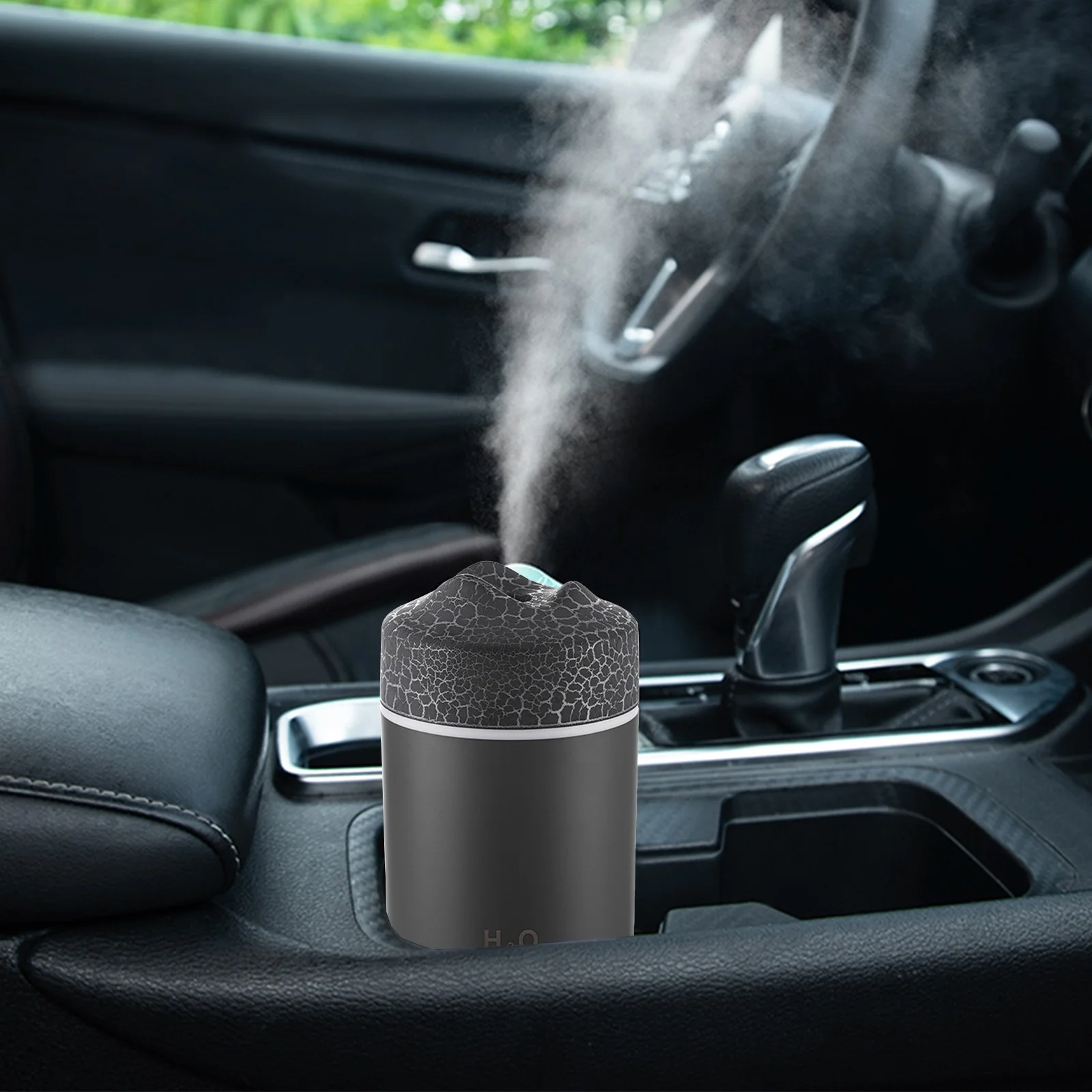 Portable USB Car Diffuser and Humidifier for Aromatherapy and Fresh Air