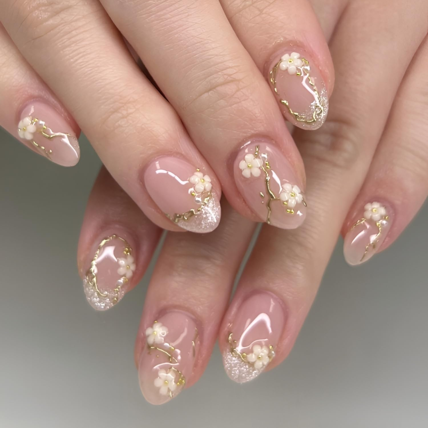 Flower Press on Nails Short Almond Fake Nails Glitter French Tip White Flower 1