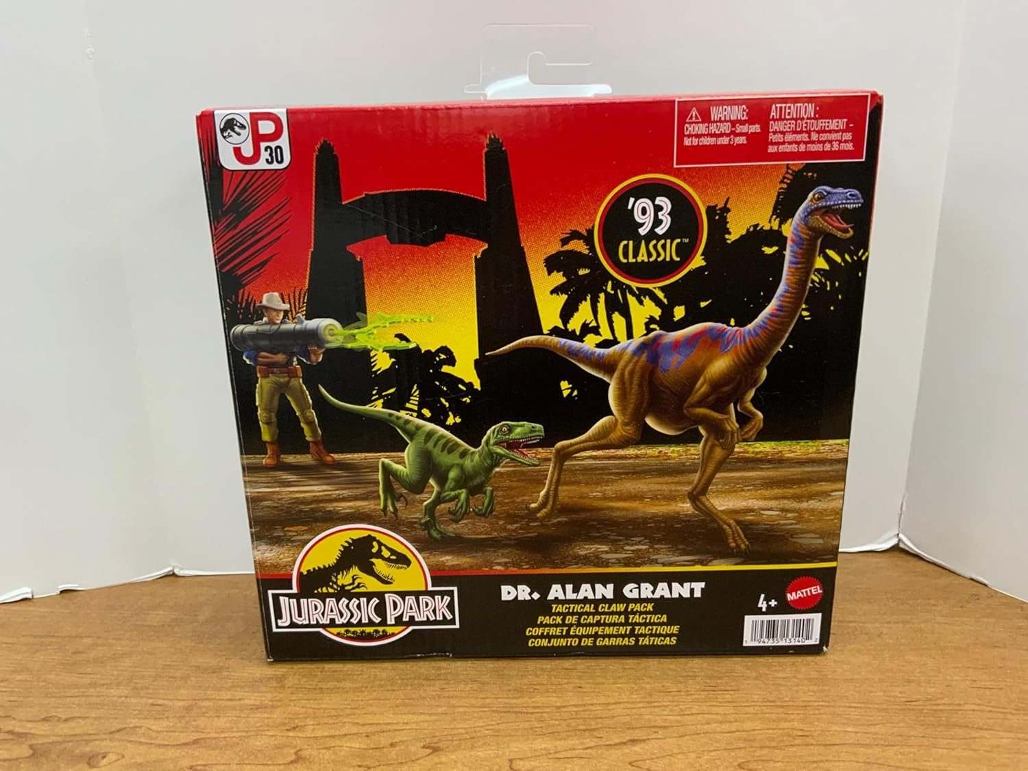 Jurassic World Park 93' Classic with Bonus Sticker (Dr. Alan Grant - Tactical... - Picture 2 of 13