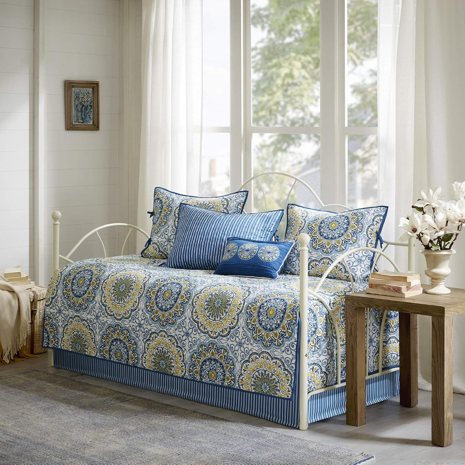Daybed Cover Set-Double Sided Quilting Casual Design All Season Bedding with Bedskirt, Matching Shams, Decorative Pillow, 75