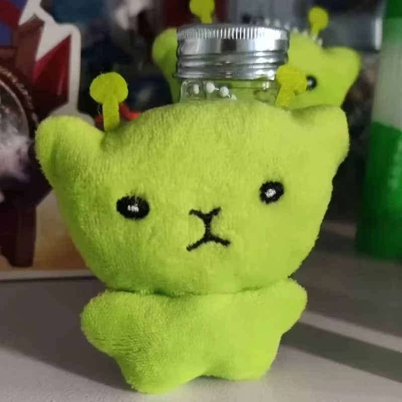 Green Alien Cat Plush Keychains Mini Galaxy Style Furry Pendant for Couples Cute Cartoon Handbag Backpacks Key Chain Decor Gifts