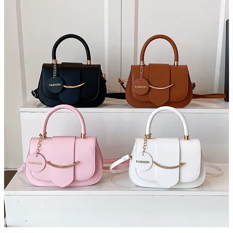 Advanced Sense New Design Women'S Autumn Winter Popular Crossbody Shoulder Saddle Bag Chains Cover Durable Polyester Small