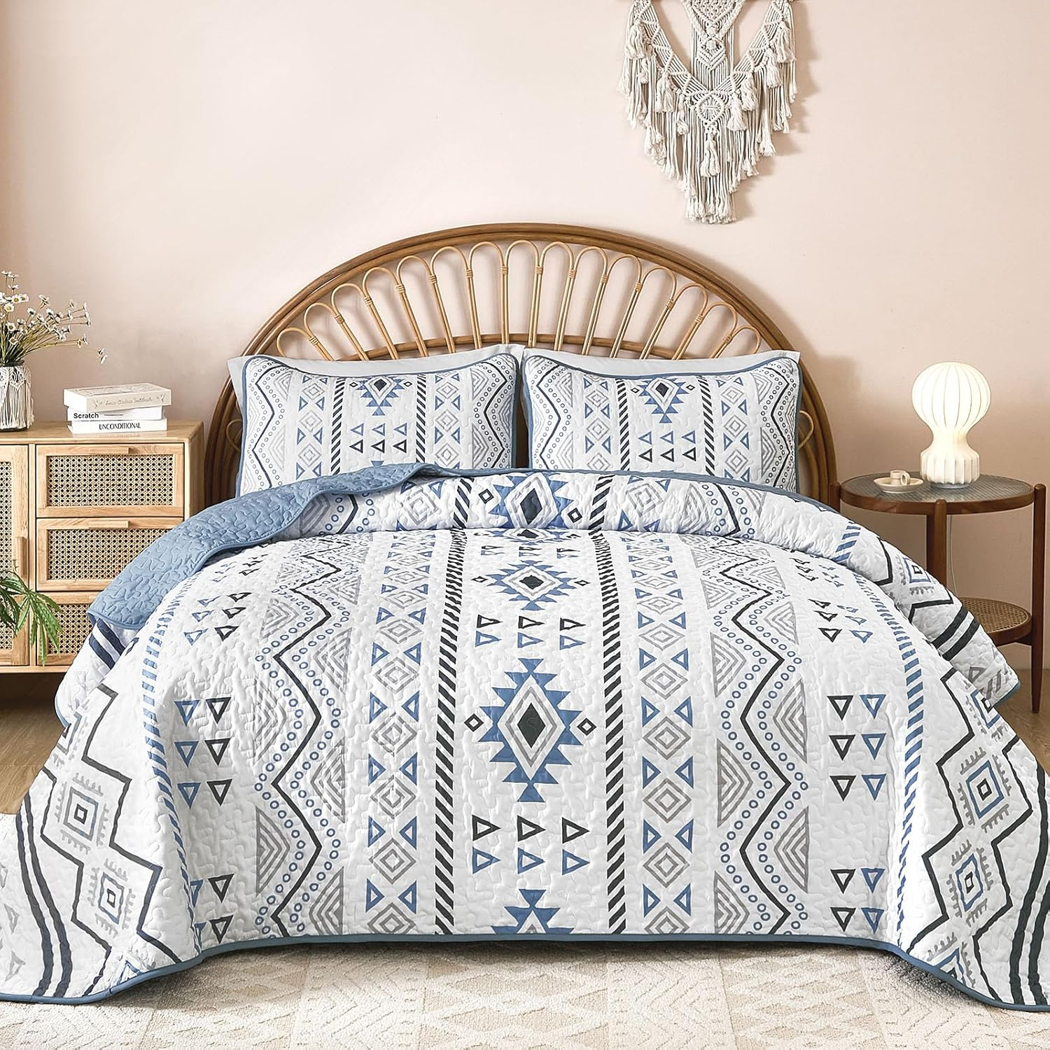Boho King Size Aztec Quilt Set 3 Pieces Blue Ultra Soft Lightweight Quilt Beddding Set, Microfiber Bohemian Bedspread Coverlet Set with 2 Pillowcases for All Season (King, 104