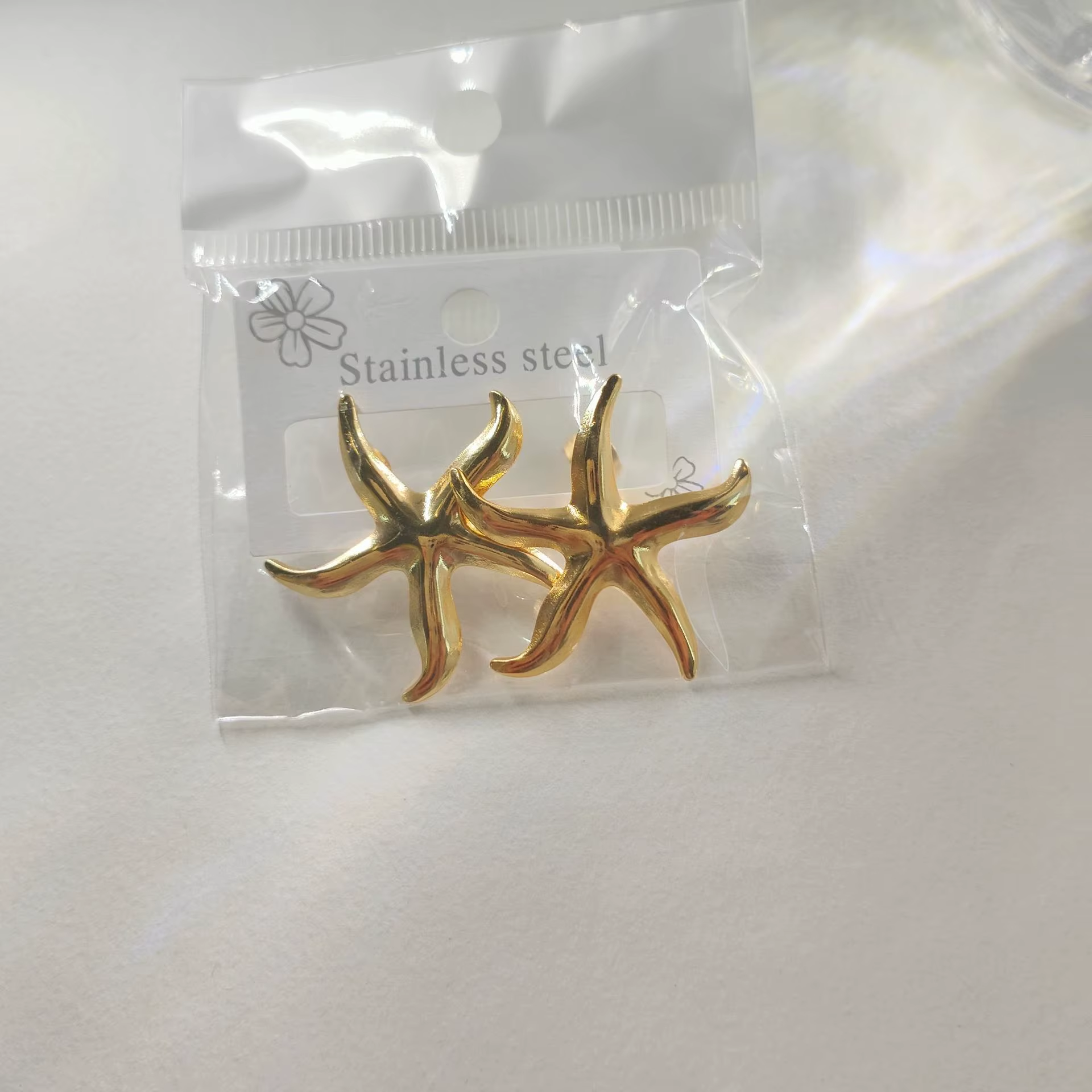 MW Stainless Steel Simple and Fashionable Gold-Plated Explosive Elegant Luxurious Non Fading Wholesale Earrings Flower Geometric