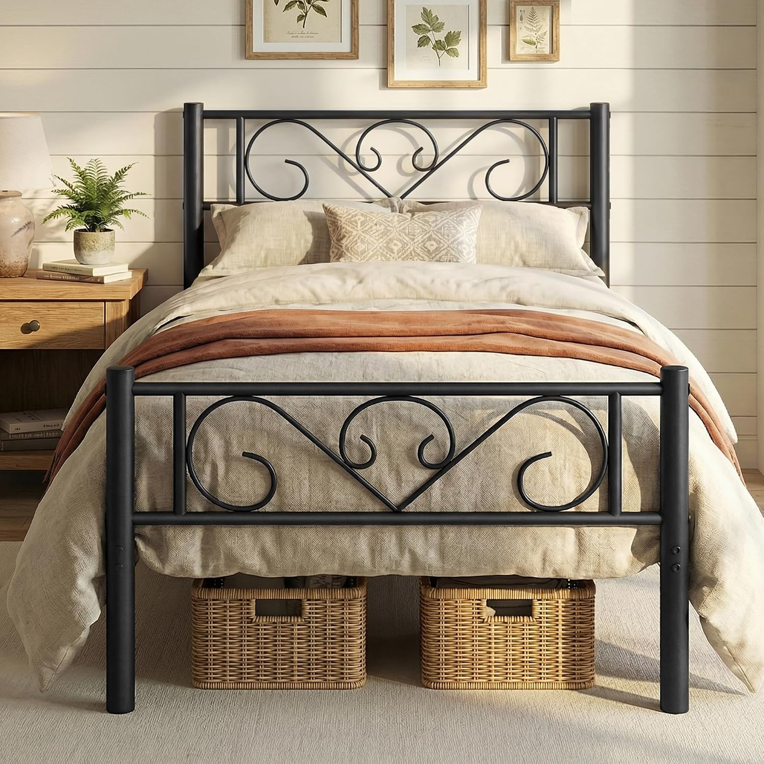 Single Bed Frame, Metal Bed Frame, Fits 90 X 190 Cm Mattress, Easy Assembly, for Small Spaces, Guest Room, Black RMB061B01