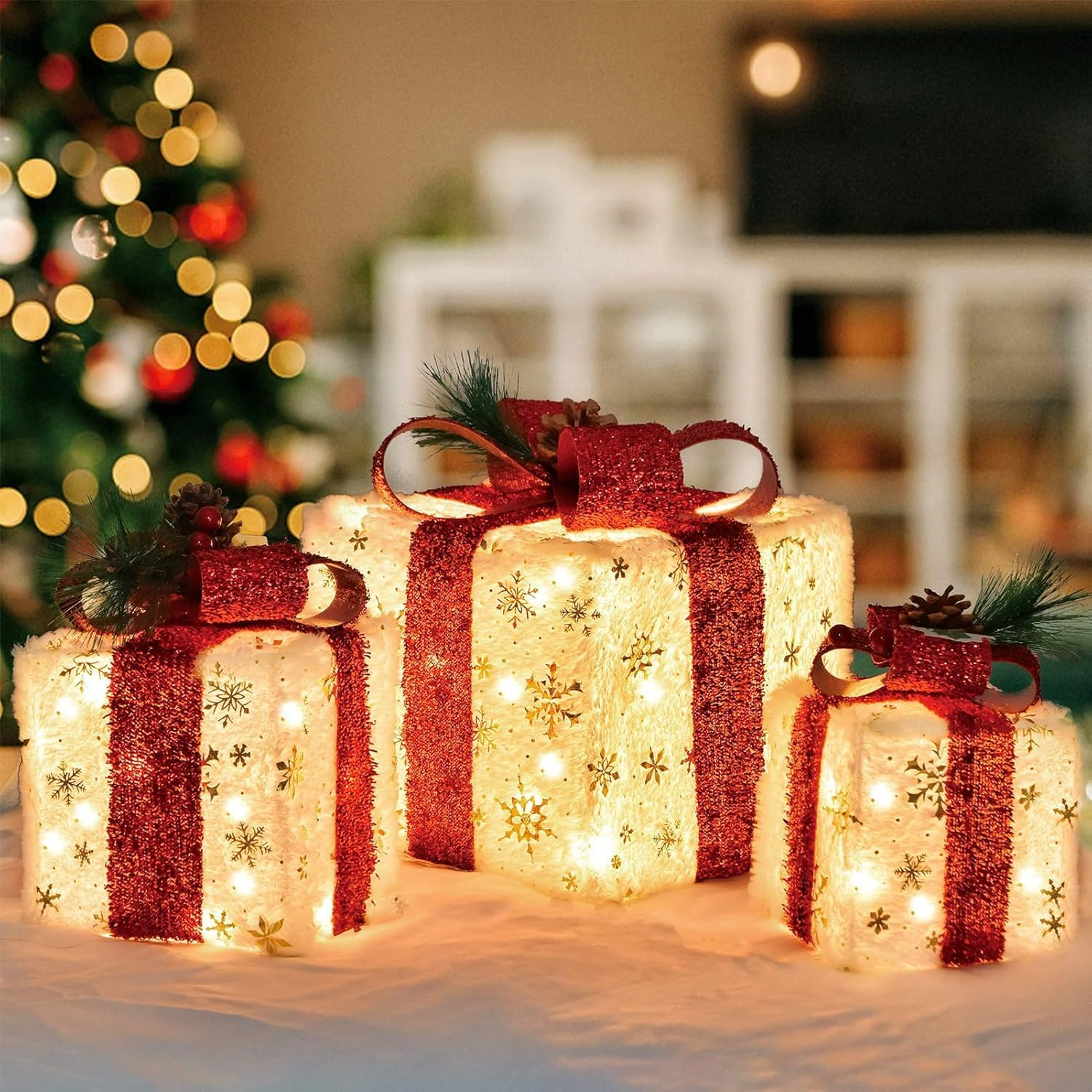 Set of 3 Christmas Lighted Gift Boxes, Pre-Lit 60LED Light up Present Boxes Ornament Outdoor, Boxes with Gold Snowflake, Battery Operated Christmas Decorations for Indoor Home, Party, Lawn Decor